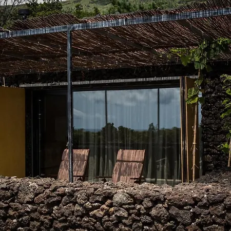 Casas Do Amarelo Chalet São Mateus